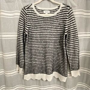 ELLE / Black & White Striped Soft Sweater Size M